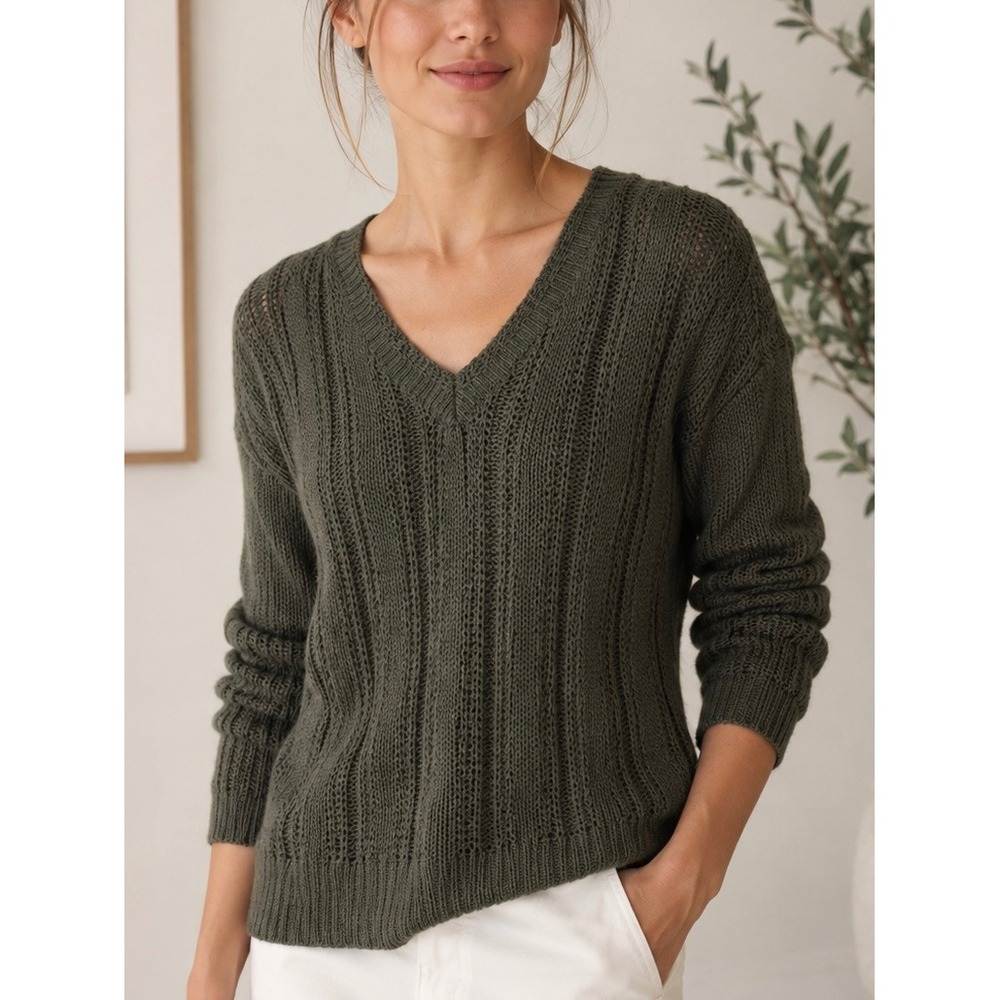 Banana Republic Olive Green V-Neck Pointelle Knit Sweater Small Long Sleeve